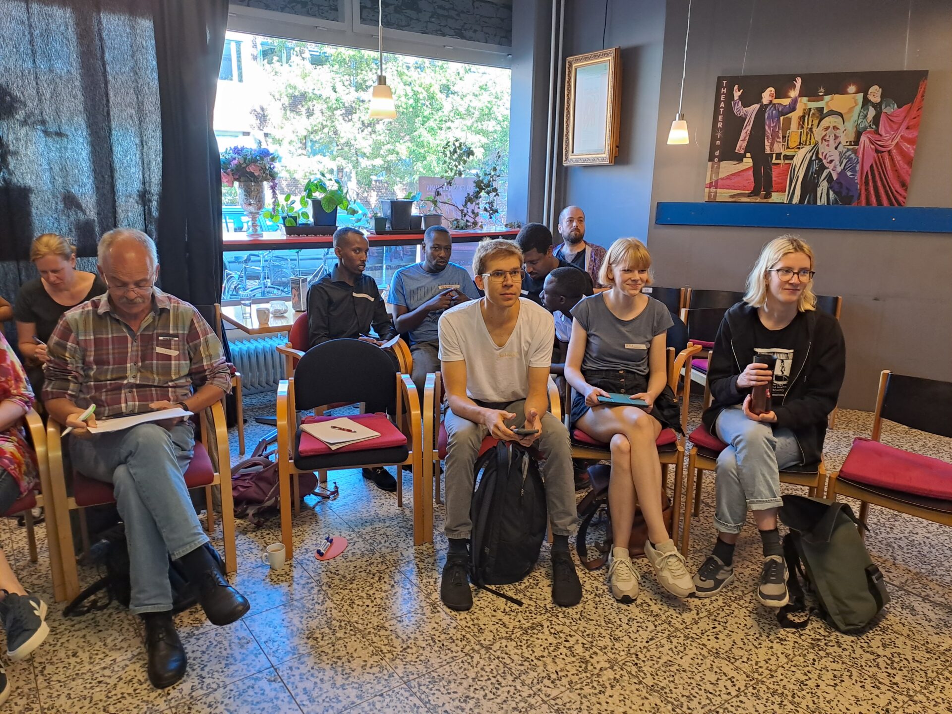 Impression vom Plenum des Initiativentreffens am 16.09.2023 im Theater in der List